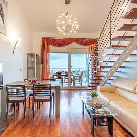 Apart-rent Duplex Port Grec 5º 0172 Apartment *