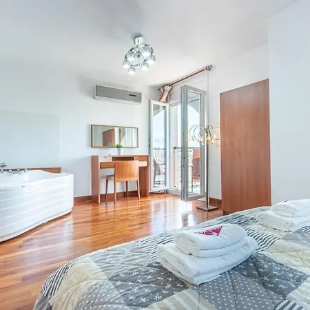 Apart-rent Duplex Port Grec 5º 0172 * Empuriabrava